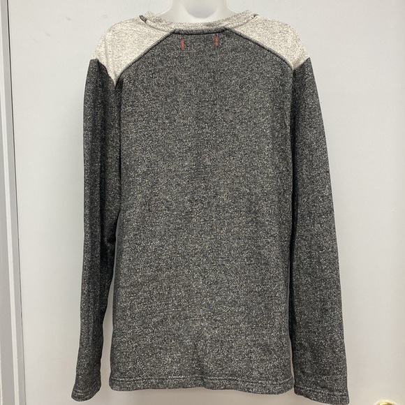 Tommy Bahama Two Tone Gray Lightweight Sweatshirt - Picture 3 of 8